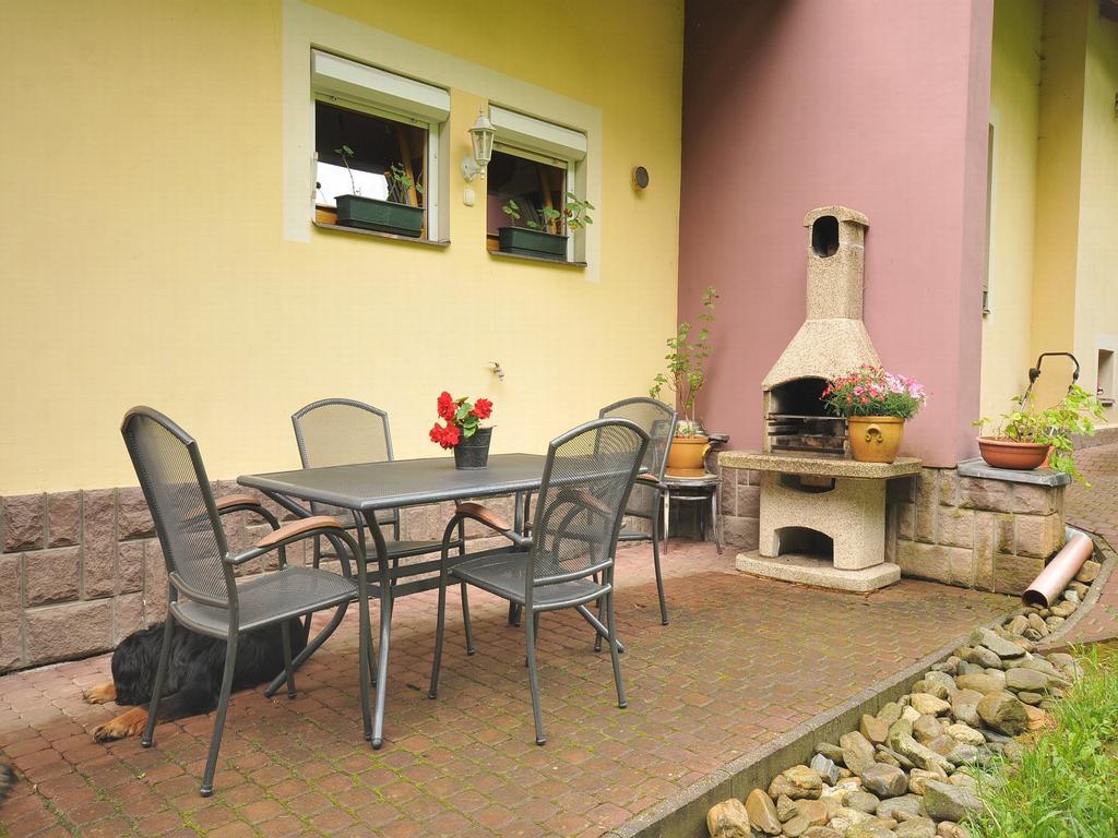 Apartman U Sarky Valaska Exterior photo